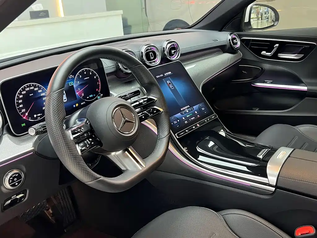 Mercedes-Benz C-Class — миниатюра 8