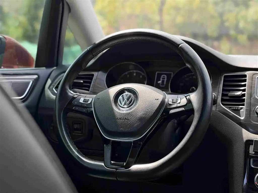 Volkswagen Golf Sportsvan — миниатюра 10