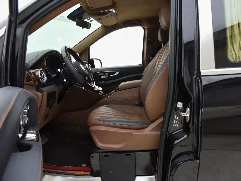 Mercedes-Benz Vito — миниатюра 10