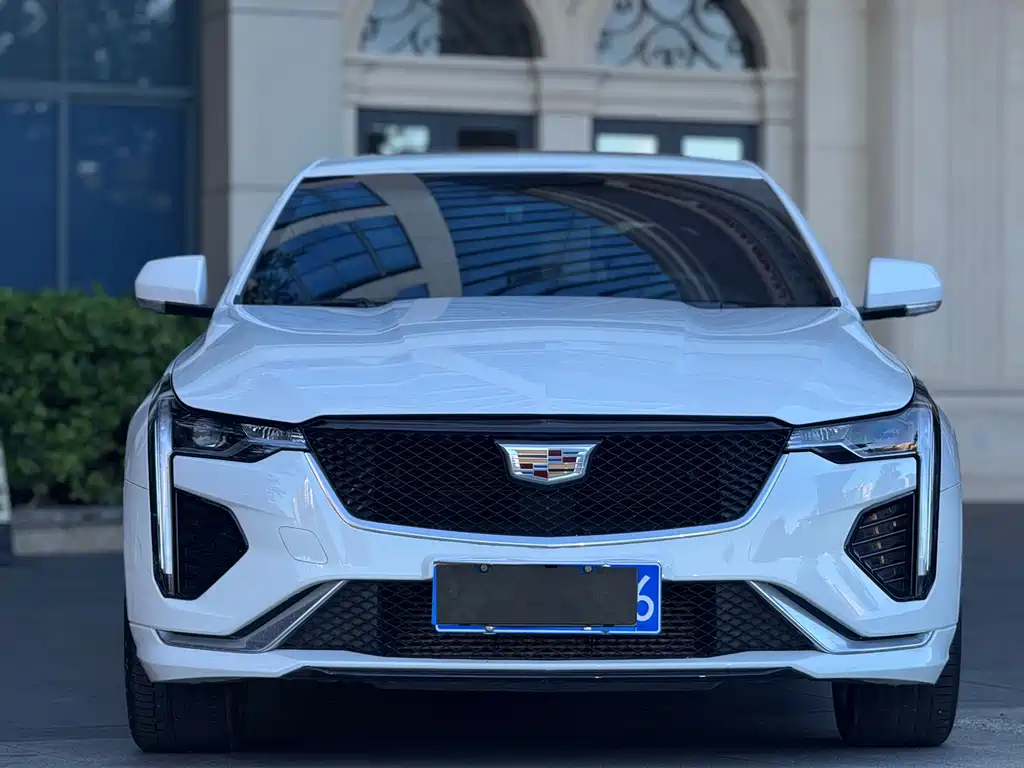 Cadillac CT4 2022 28T Luxury