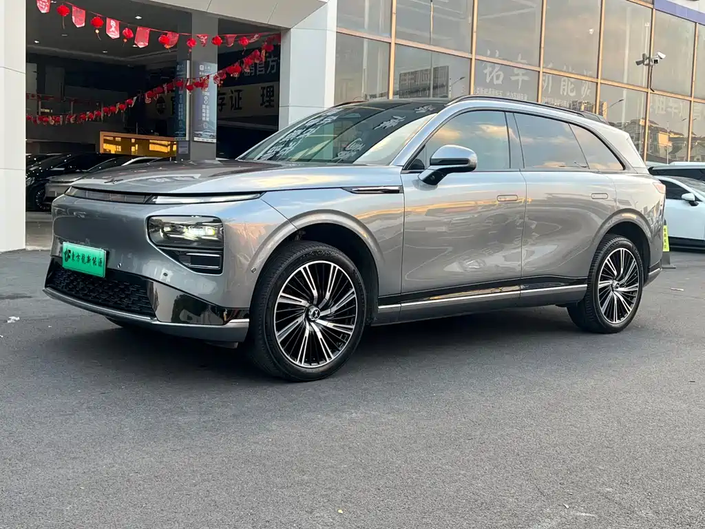 Xpeng G9