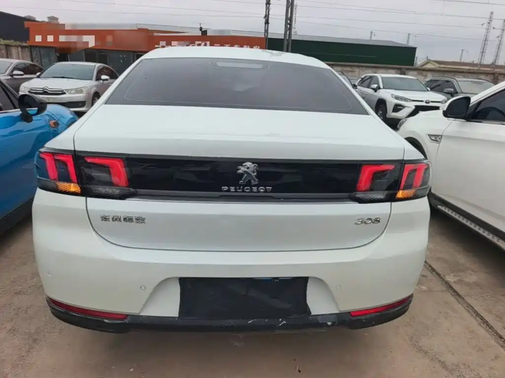 Peugeot 308 — миниатюра 6