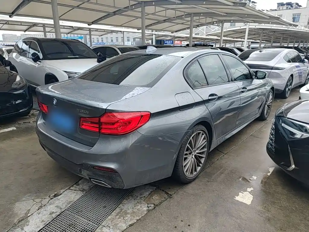 BMW 5 Series (Import) — миниатюра 7