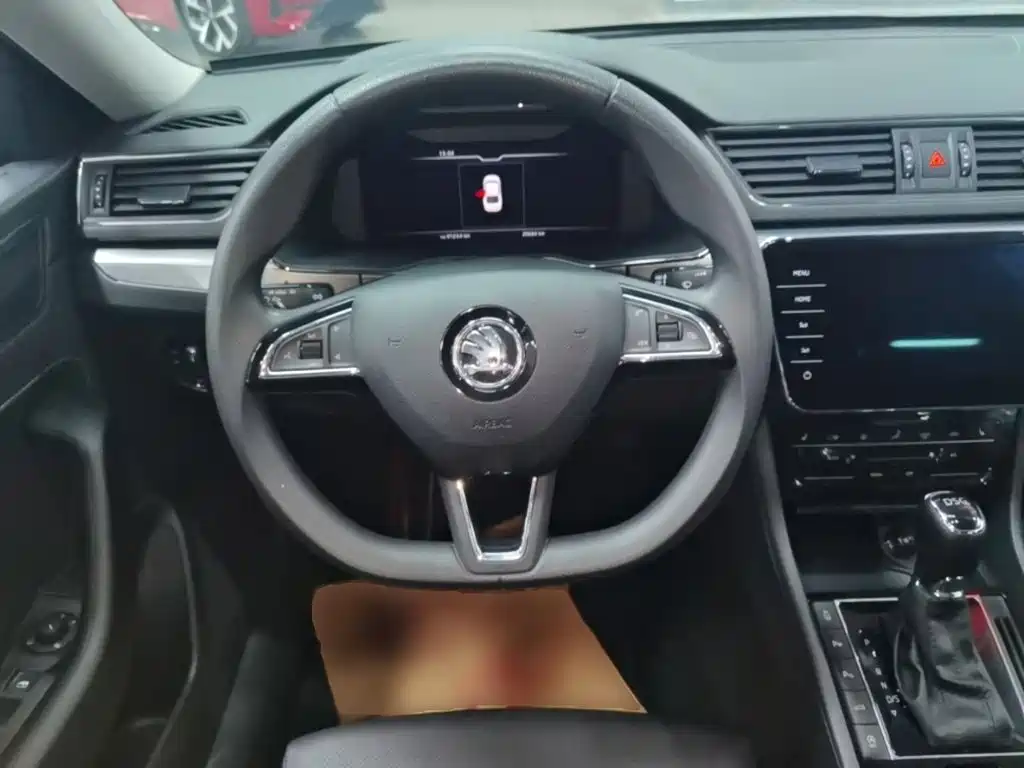 Skoda Superb — миниатюра 11