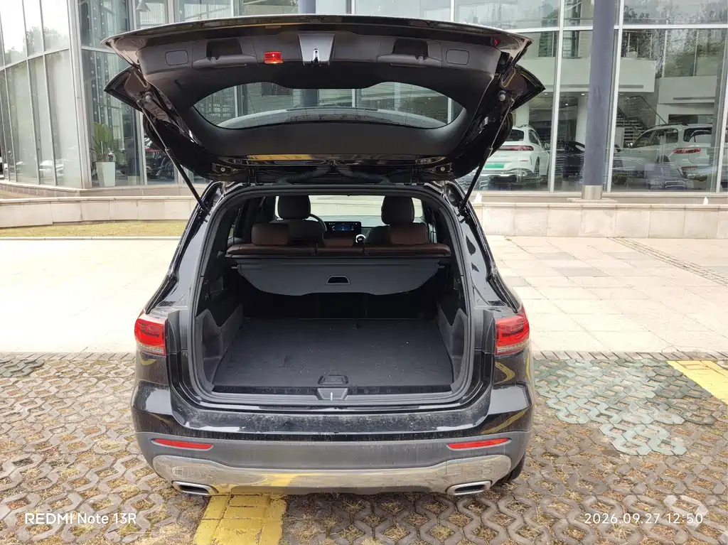 Mercedes-Benz GLB — миниатюра 7
