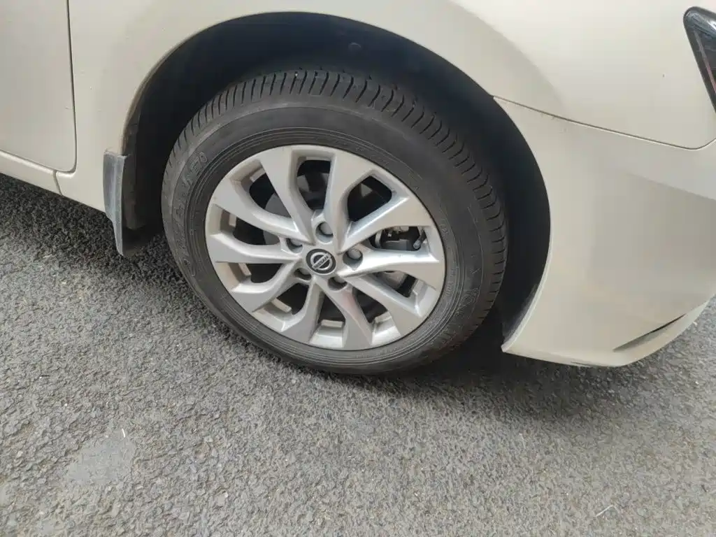 Nissan Sylphy — миниатюра 8