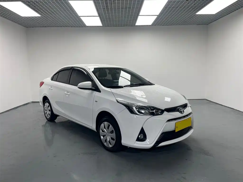 TOYOTA YARIS L TO ENJOY