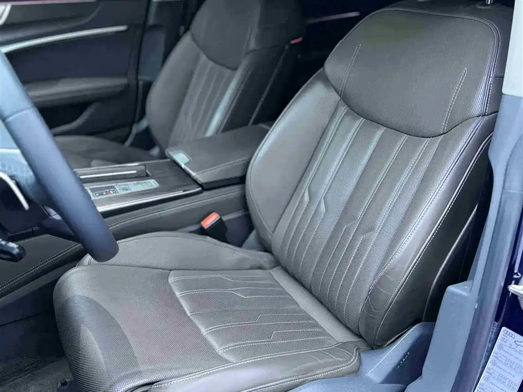 Audi A7L 2022 55 TFSI quattro S-line
