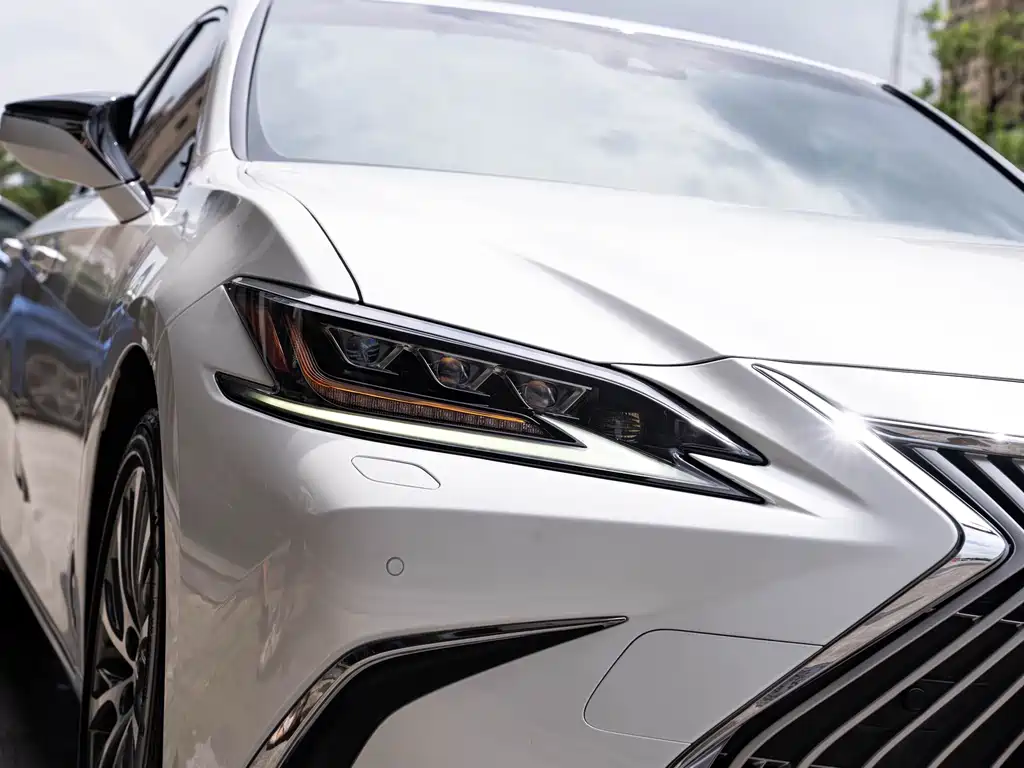 Lexus ES — миниатюра 6