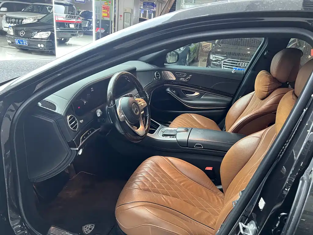 Mercedes-Benz S-Class — миниатюра 6