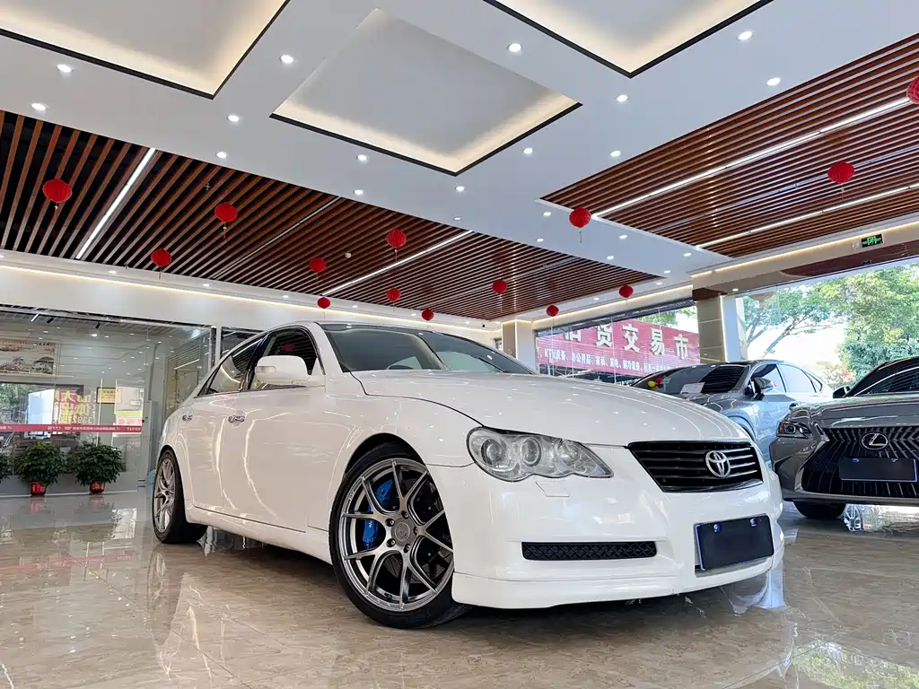 Toyota Reiz — миниатюра 3