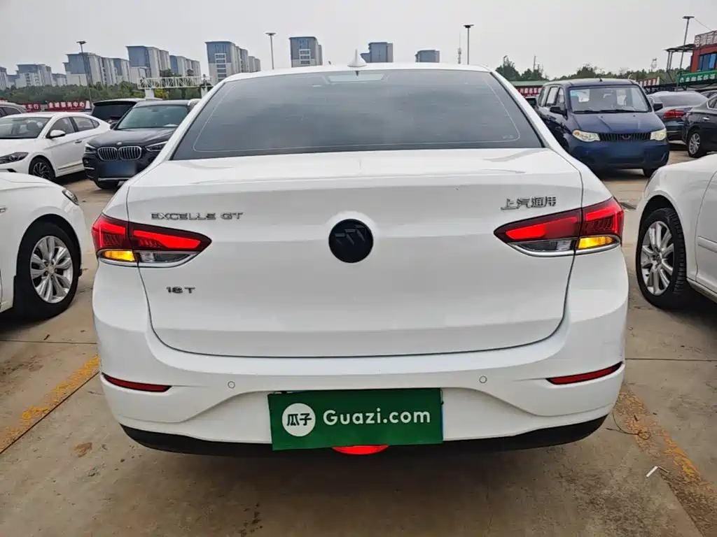 Buick Excelle — миниатюра 6