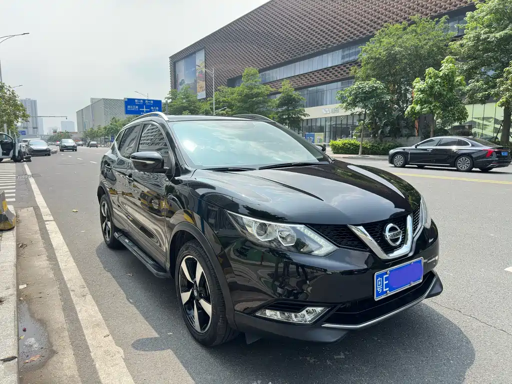 Nissan Qashqai — миниатюра 2
