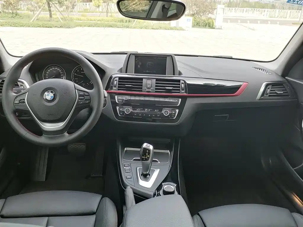 BMW 2 Series (Import) — миниатюра 7