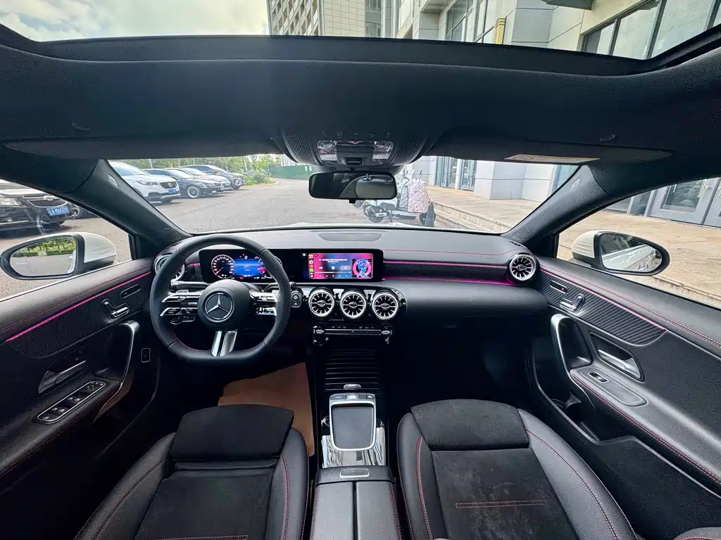 Mercedes-Benz A-Class A 2025 A 200 L Fashion