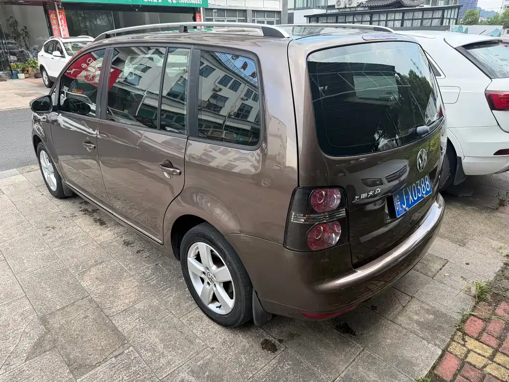 Volkswagen Touran — миниатюра 4