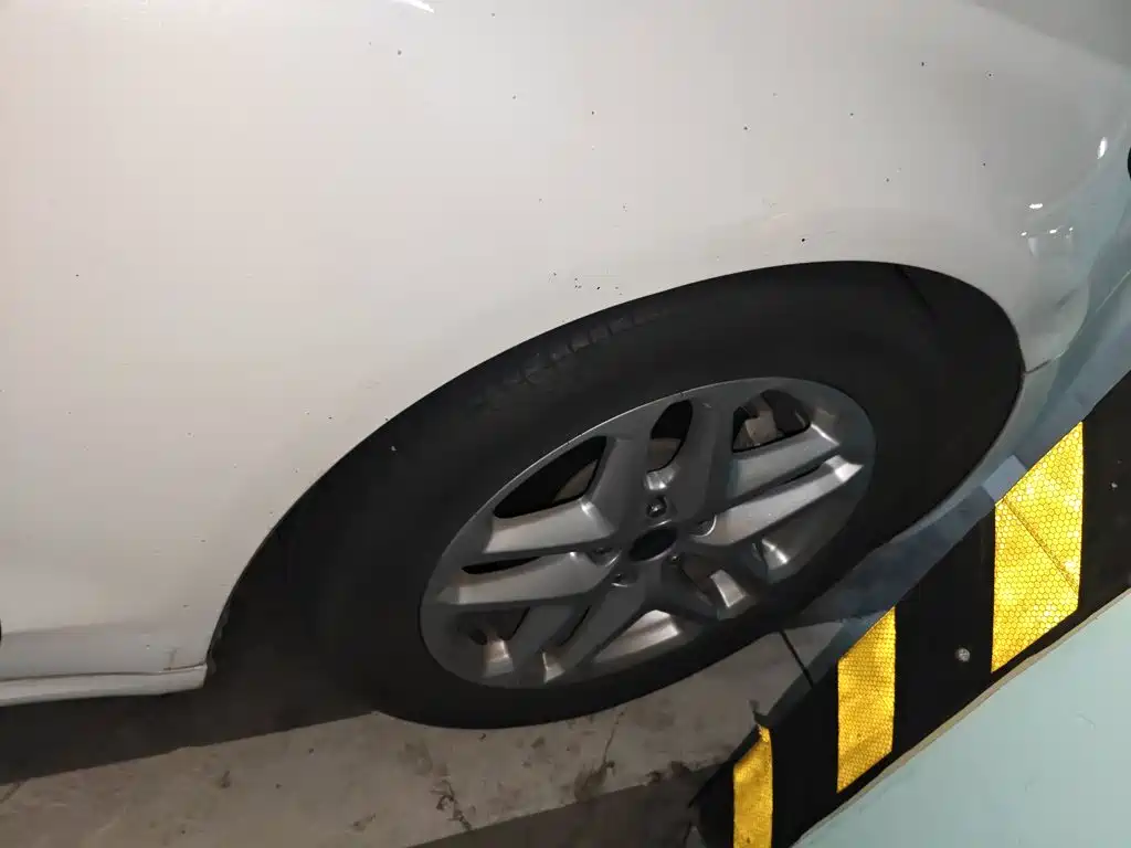 Ford Mondeo — миниатюра 8