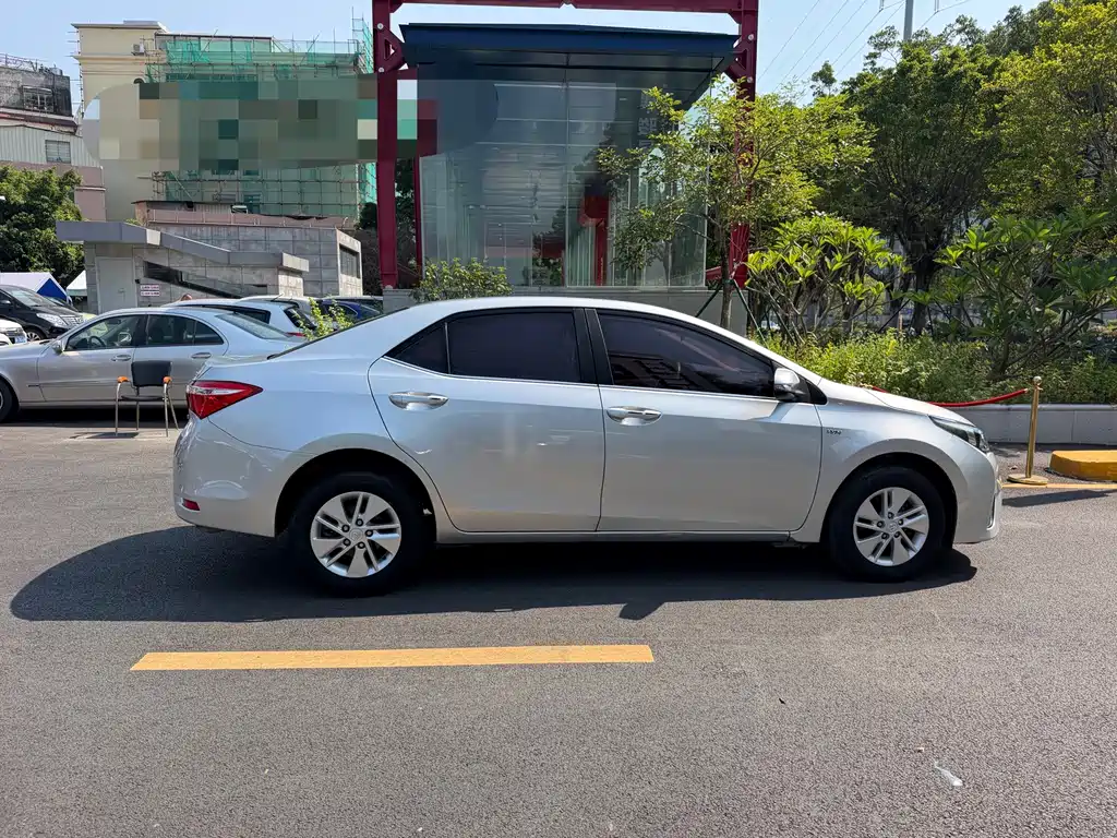Toyota Corolla — миниатюра 6