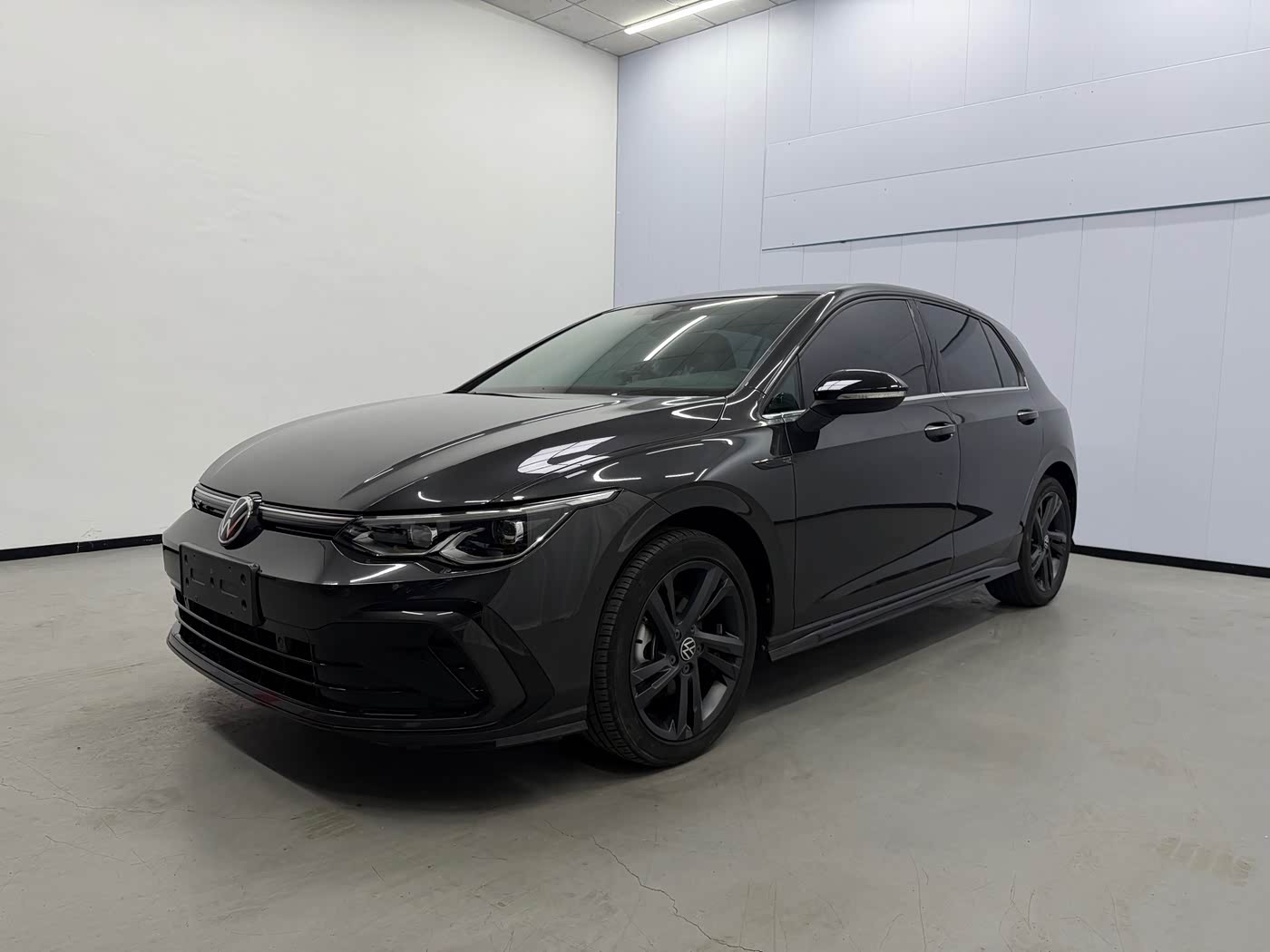 Volkswagen Golf 1.4 л 2022 г. Чёрный, пробег 39000 км