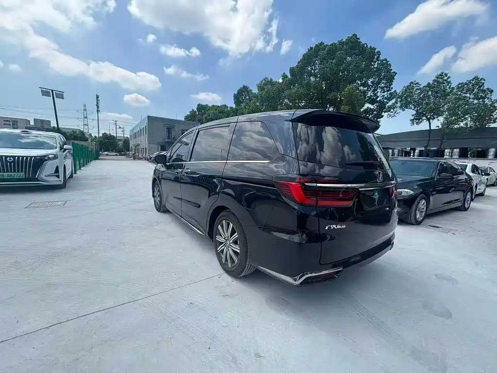 Honda Odyssey — миниатюра 8