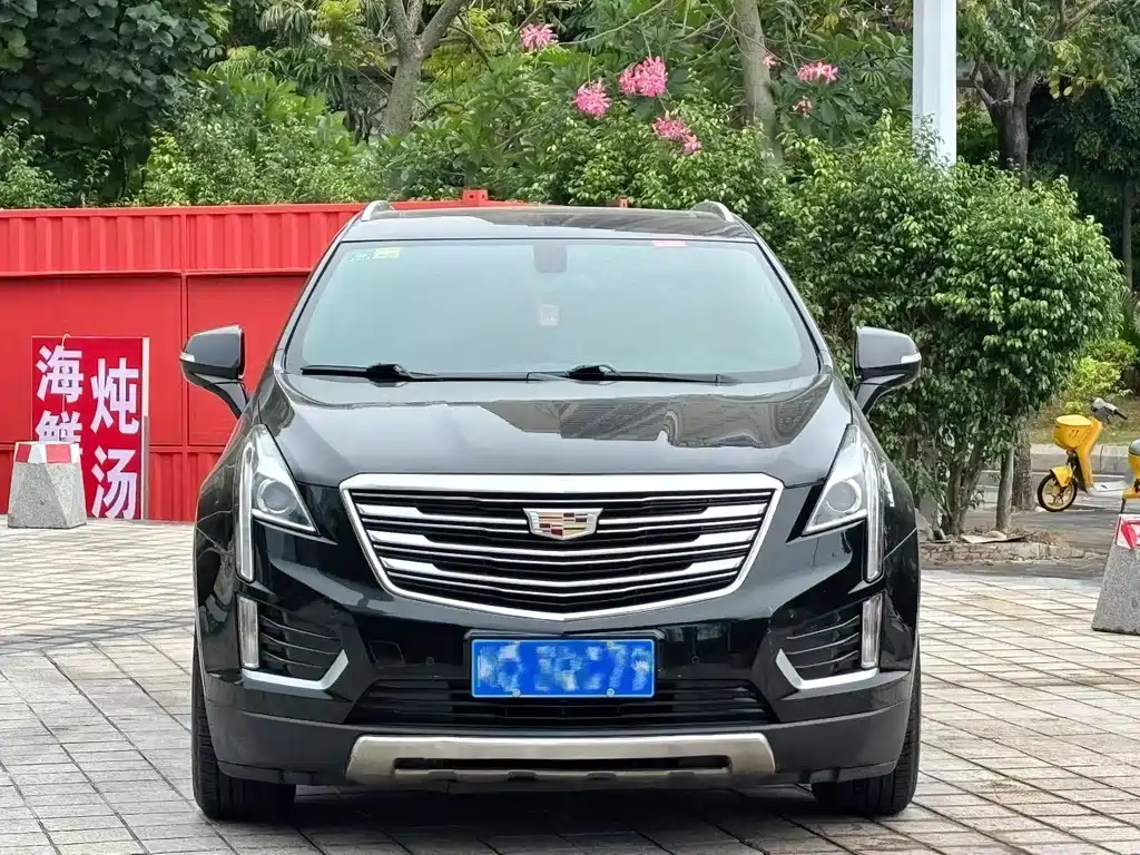 CADILLAC XT5