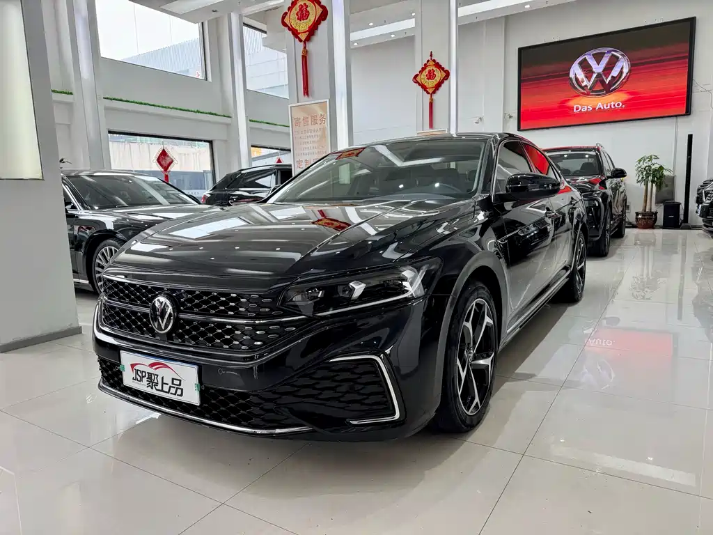 Volkswagen Passat 2024