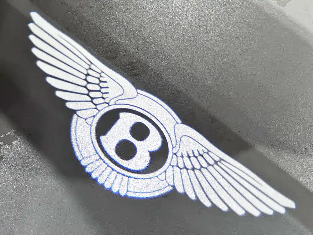 BENTLEY TIMYUE PLUG IN HYBRID