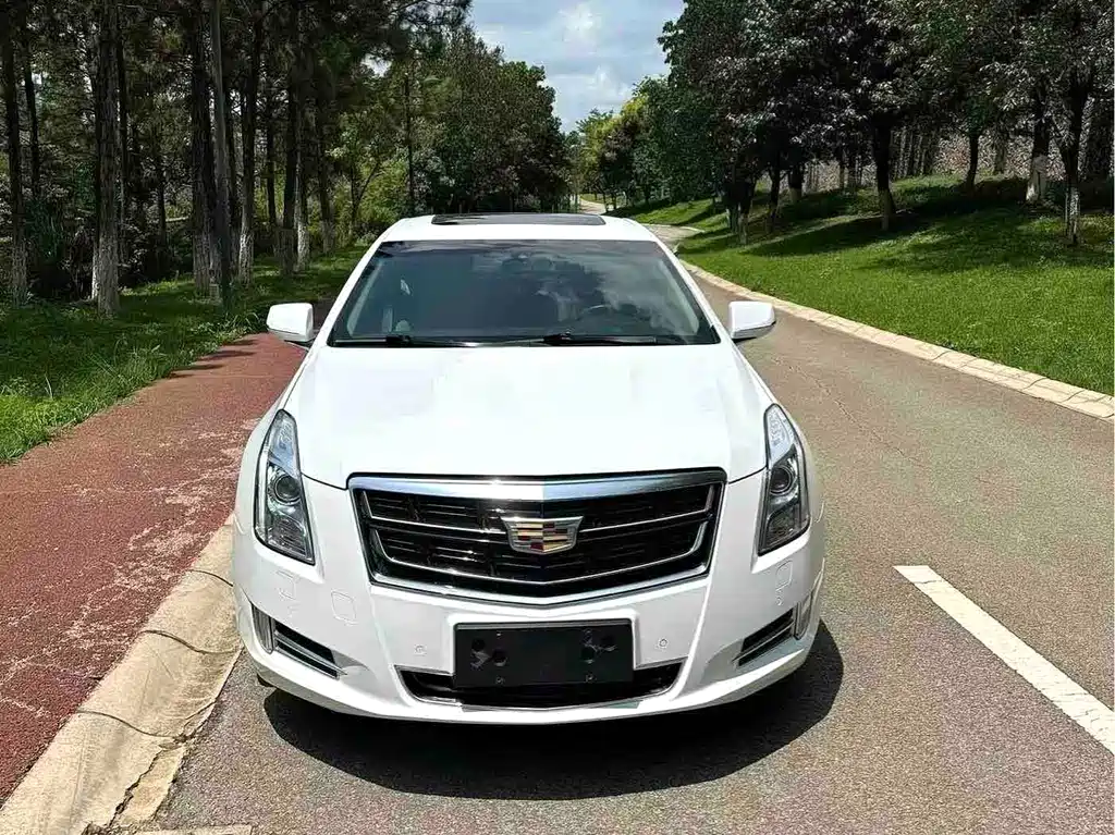 Cadillac XTS — миниатюра 2
