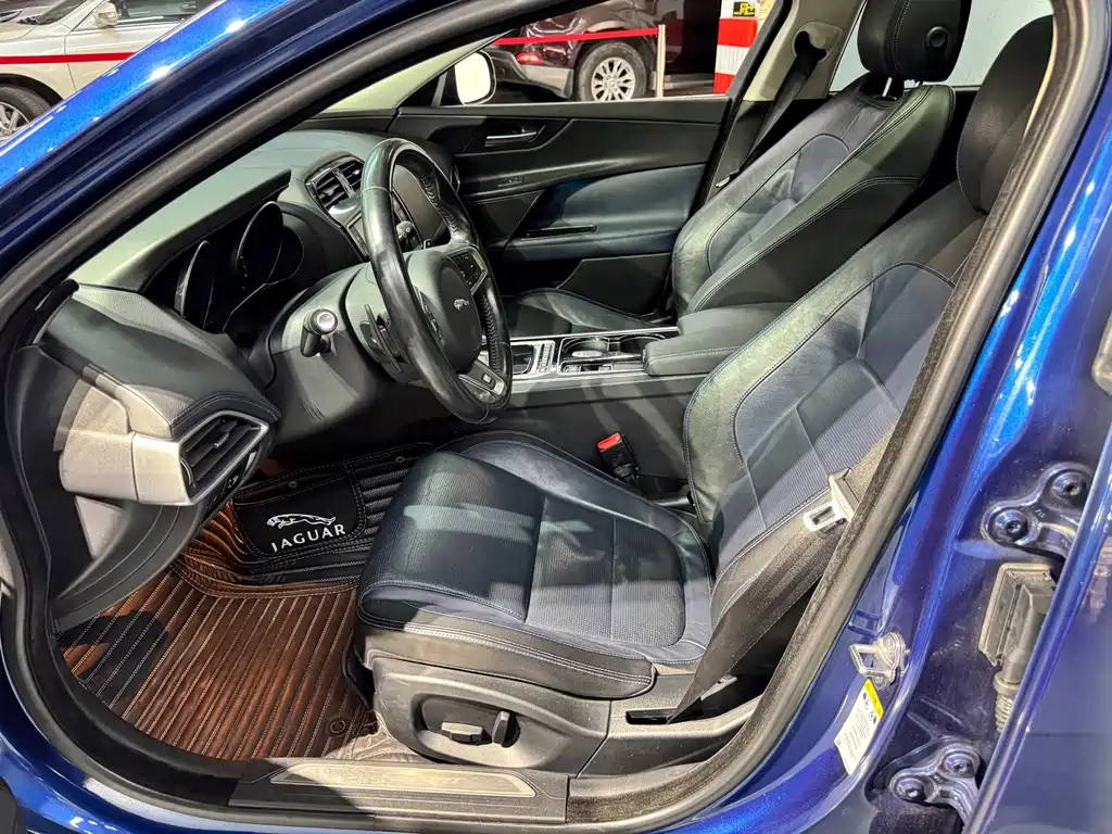 Jaguar XE — миниатюра 15