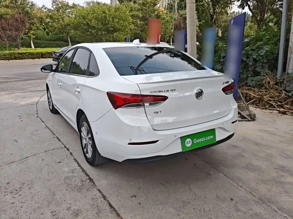 Buick Excelle — миниатюра 5