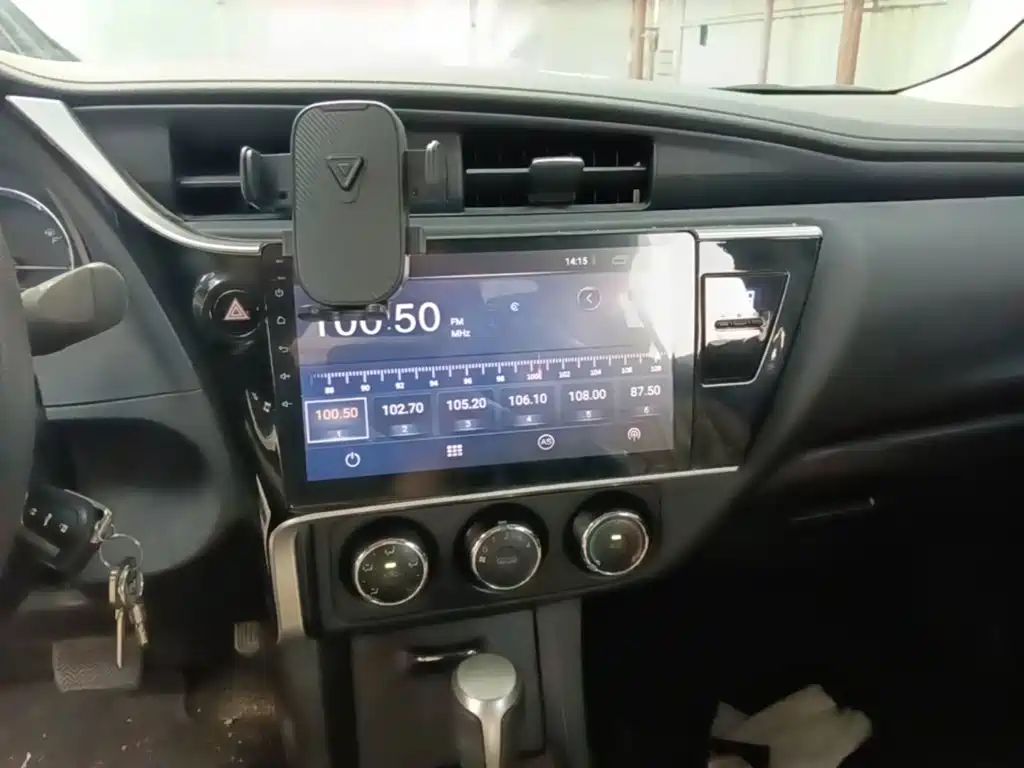 Toyota Corolla — миниатюра 13