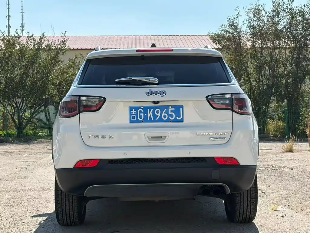 Jeep Compass — миниатюра 4