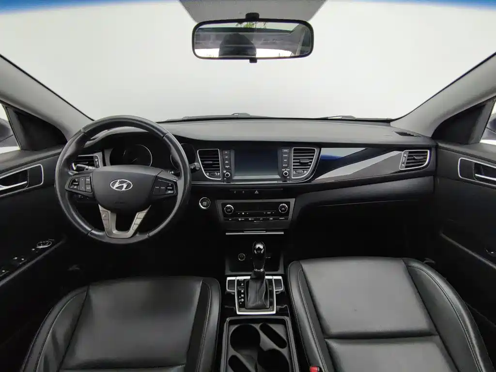 Hyundai Mistra — миниатюра 5