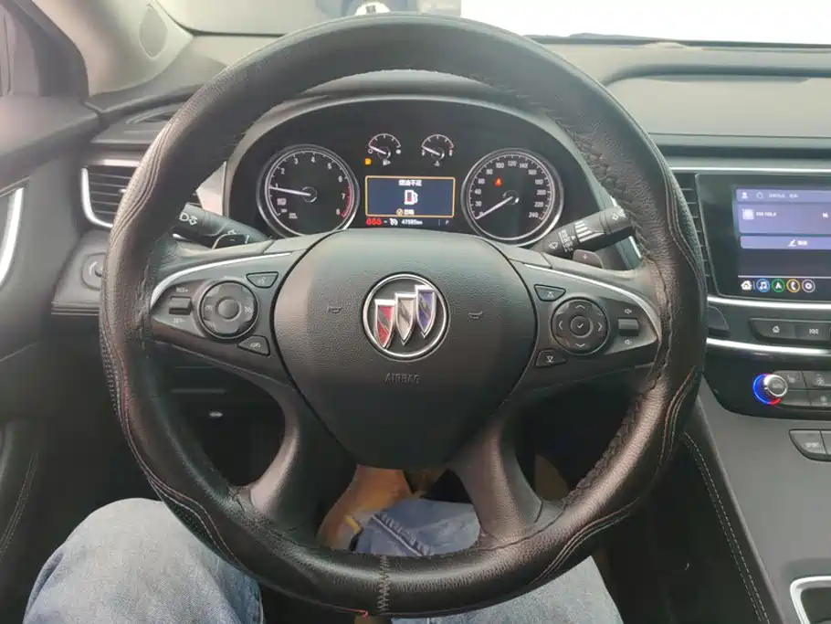Buick LaCrosse — миниатюра 15