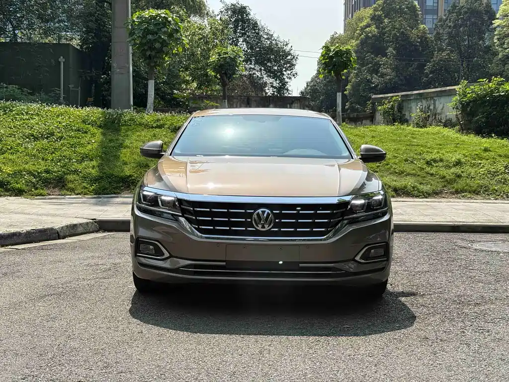 Volkswagen Passat 2019 330TSI Elite VI