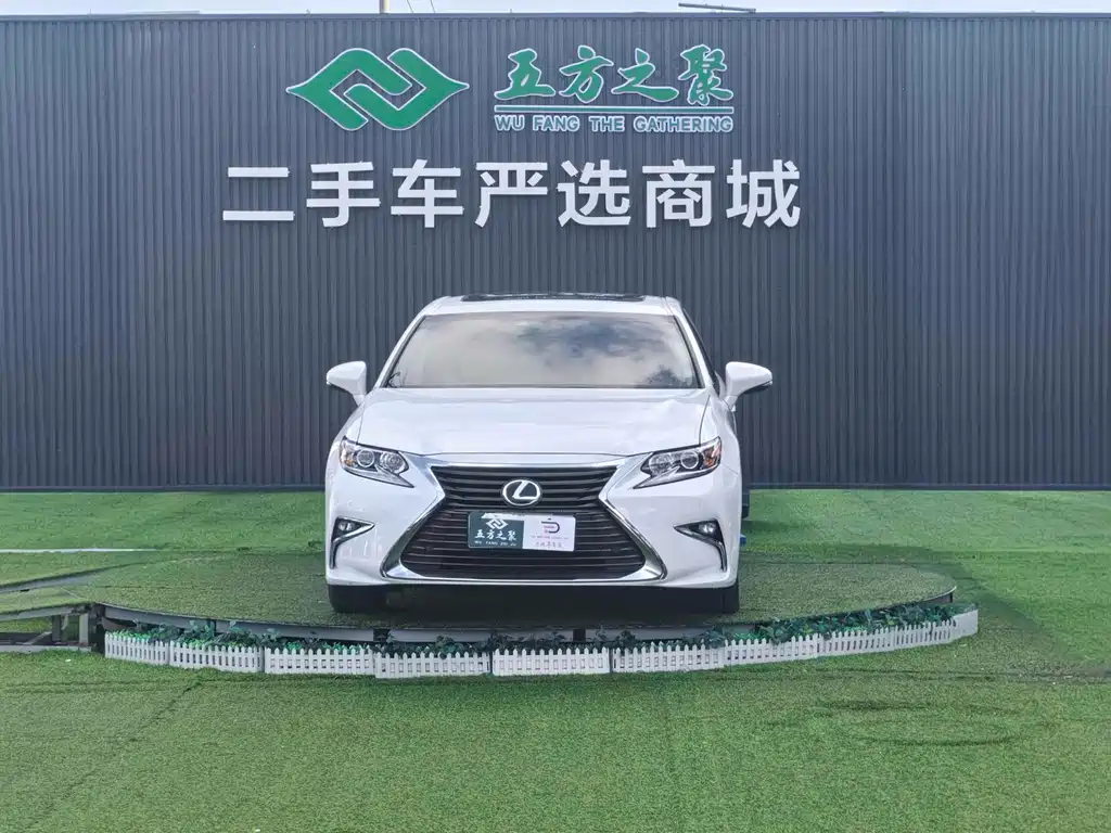 Lexus ES 2015 200 Elite