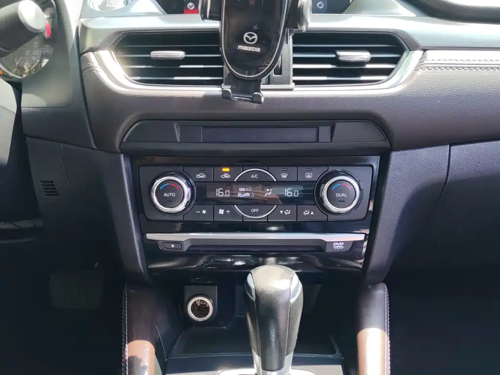 Mazda Atenza — миниатюра 14