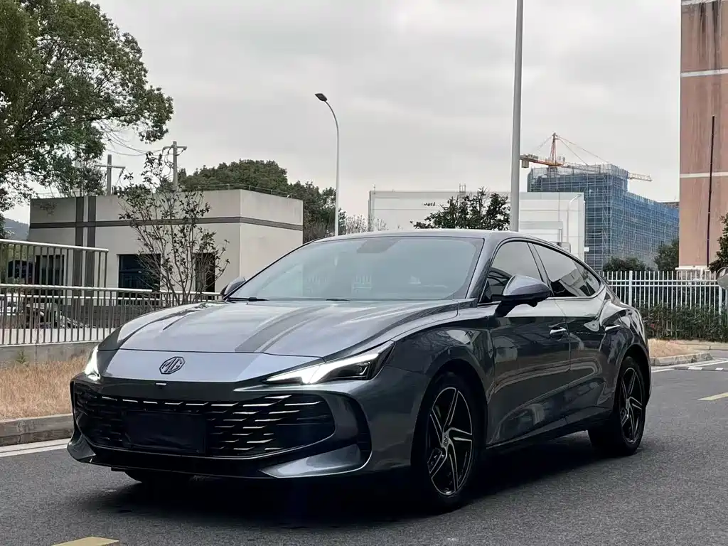 MG MG7