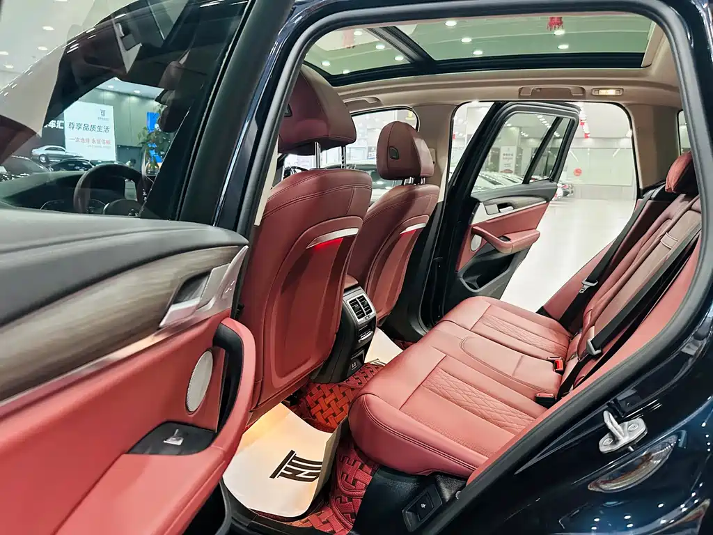 BMW X3 — миниатюра 5