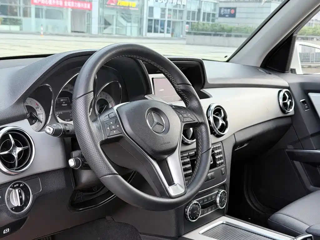 Mercedes-Benz GLK-Class — миниатюра 7