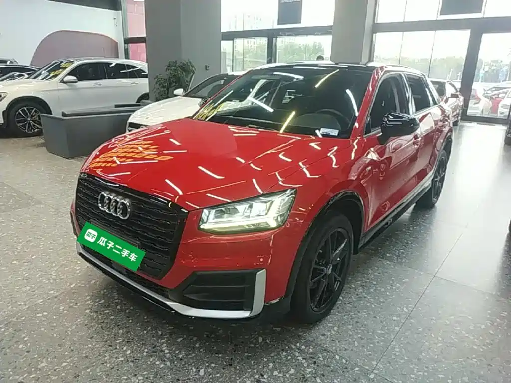Audi Q2L — миниатюра 2