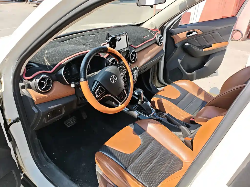 BAIC Senova X35 — миниатюра 13
