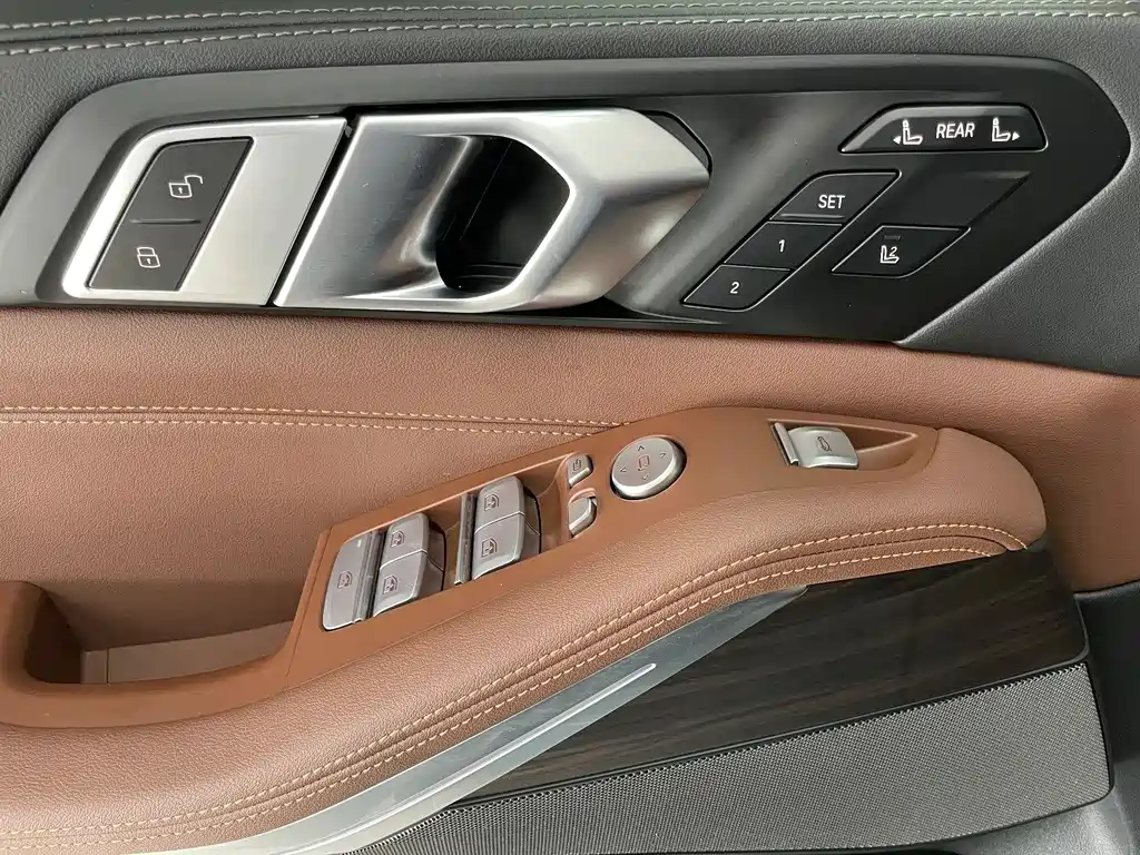 BMW X7 2023 xDrive40i Lead Luxury