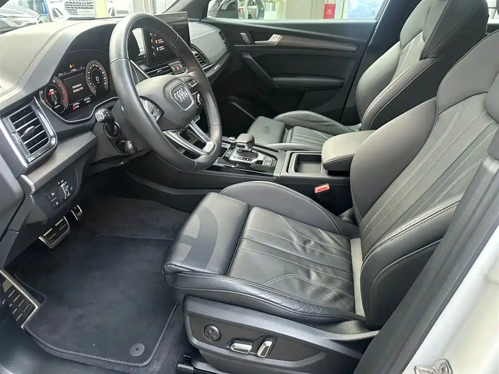 Audi Q5L 2024 40 TFSI Luxury