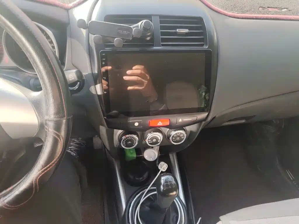 Mitsubishi ASX — миниатюра 14