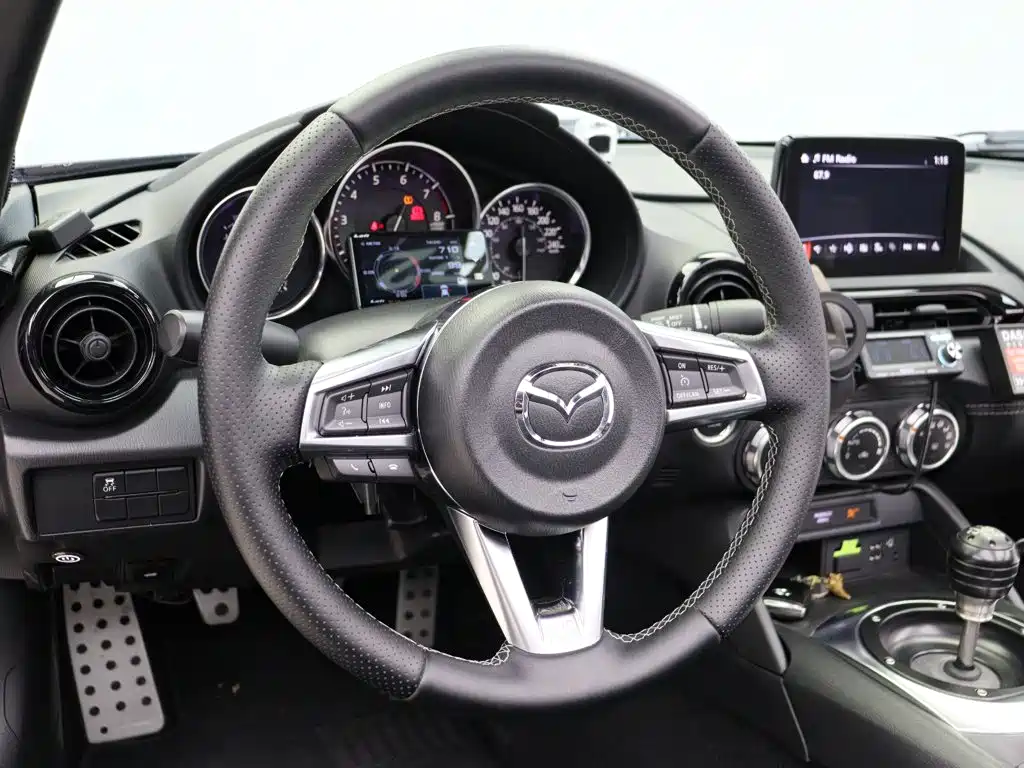 Mazda MX-5 — миниатюра 9