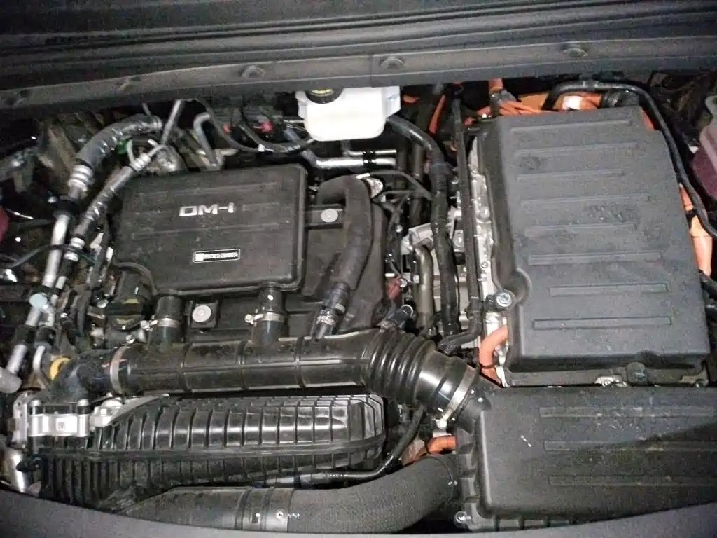 BYD L DM-i — миниатюра 21