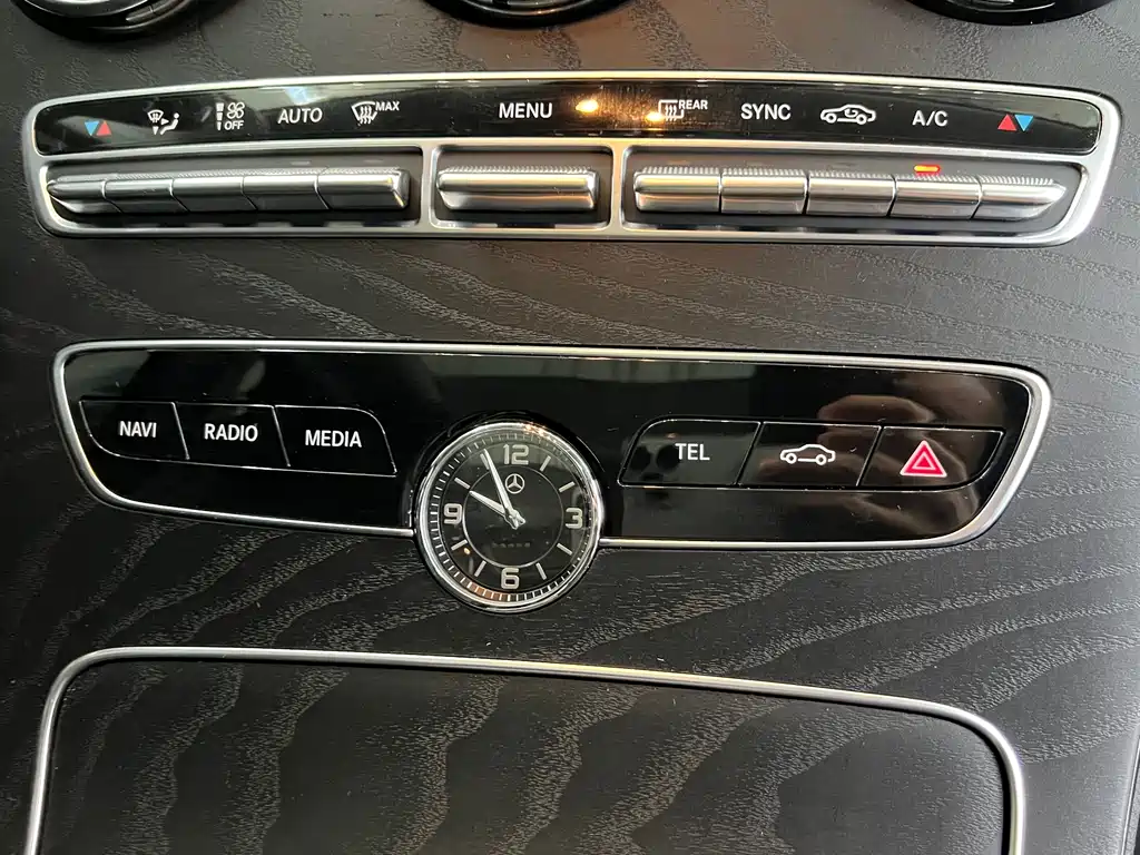 Mercedes-Benz C-Class — миниатюра 12