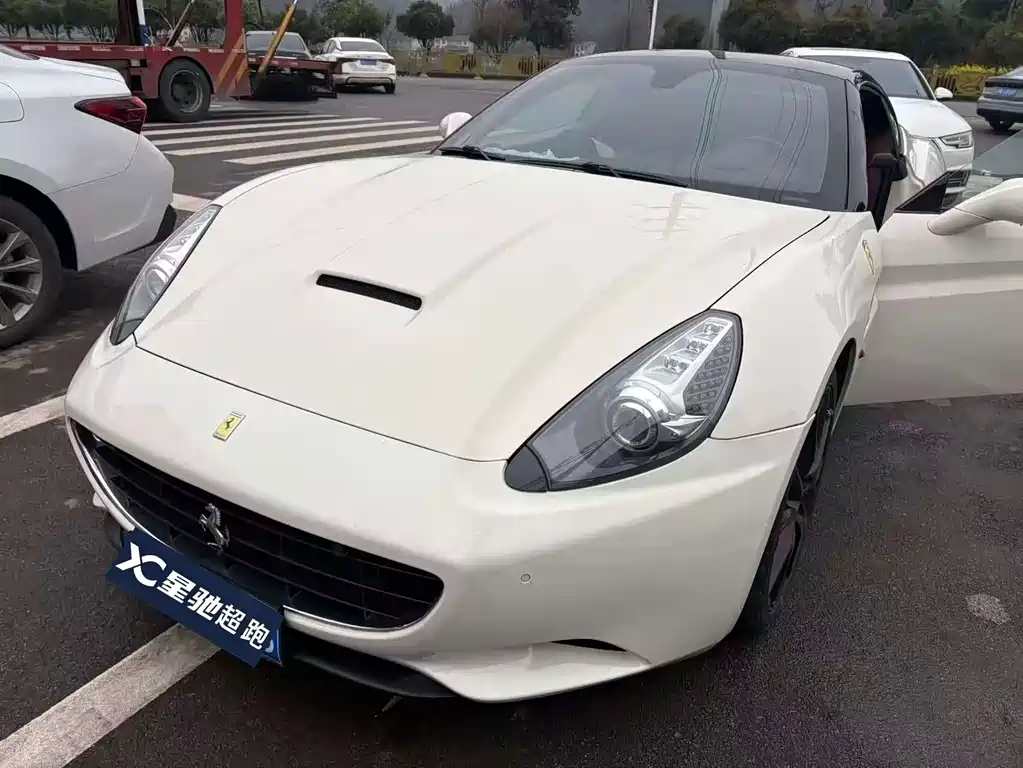 Ferrari California T 2012