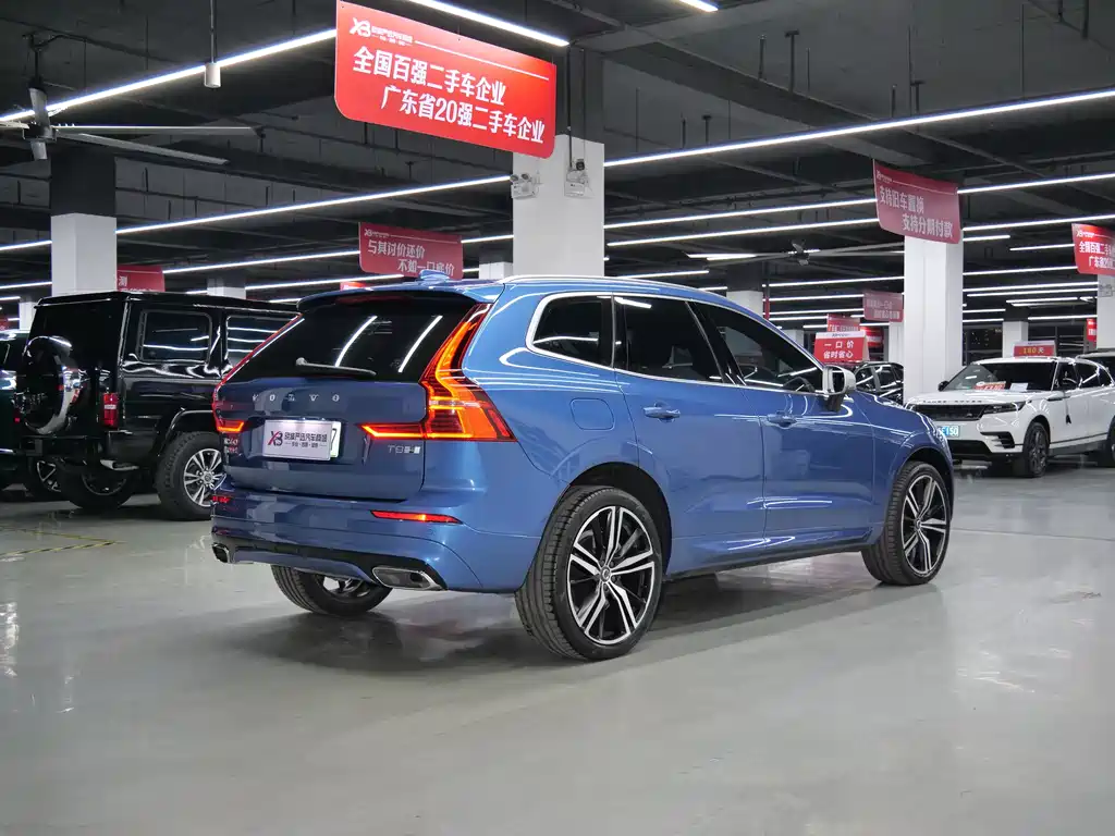 VOLVO XC60 PLUG IN HYBRID